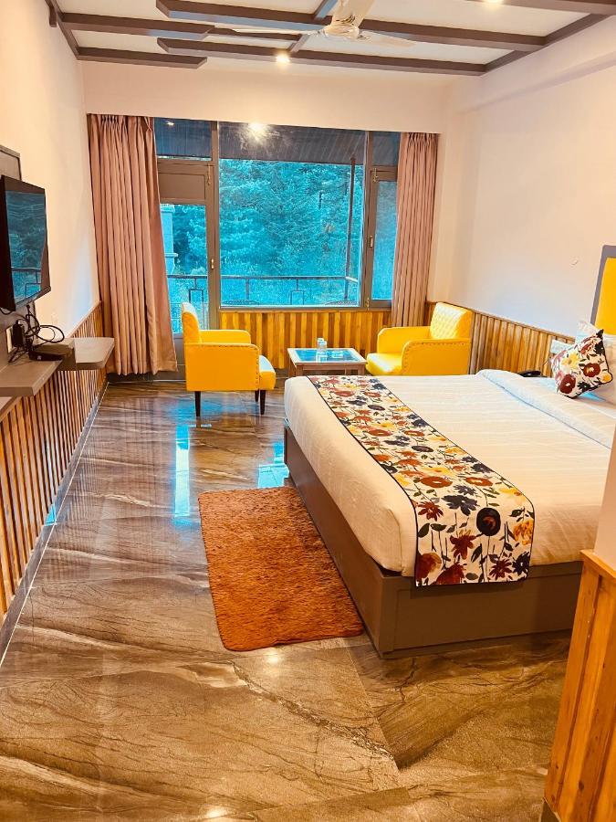 Hotel Apple Flower Manāli エクステリア 写真